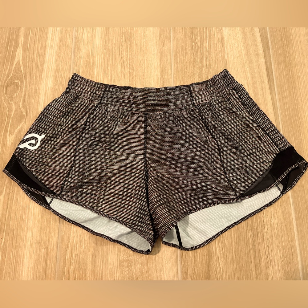 Lululemon Hotty Hot Peloton/Limitless short